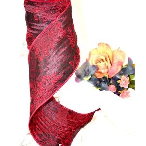 NWT  Arty Burgundy and blackish/navyish design